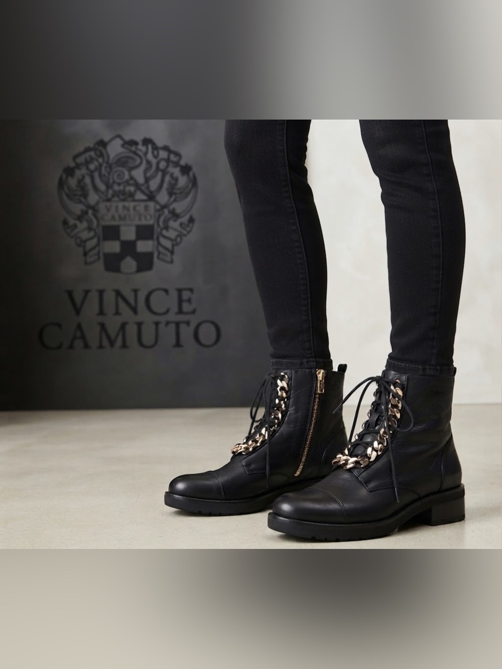 Authentic Vince Camuto designer chain lace up black leather ankle boots size 7